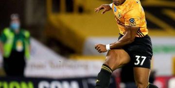 九游体育-射击赛场再起风云：嵩山青龙队火力全开西城火狐队，新援首秀制胜关键战拿下信心的简单介绍