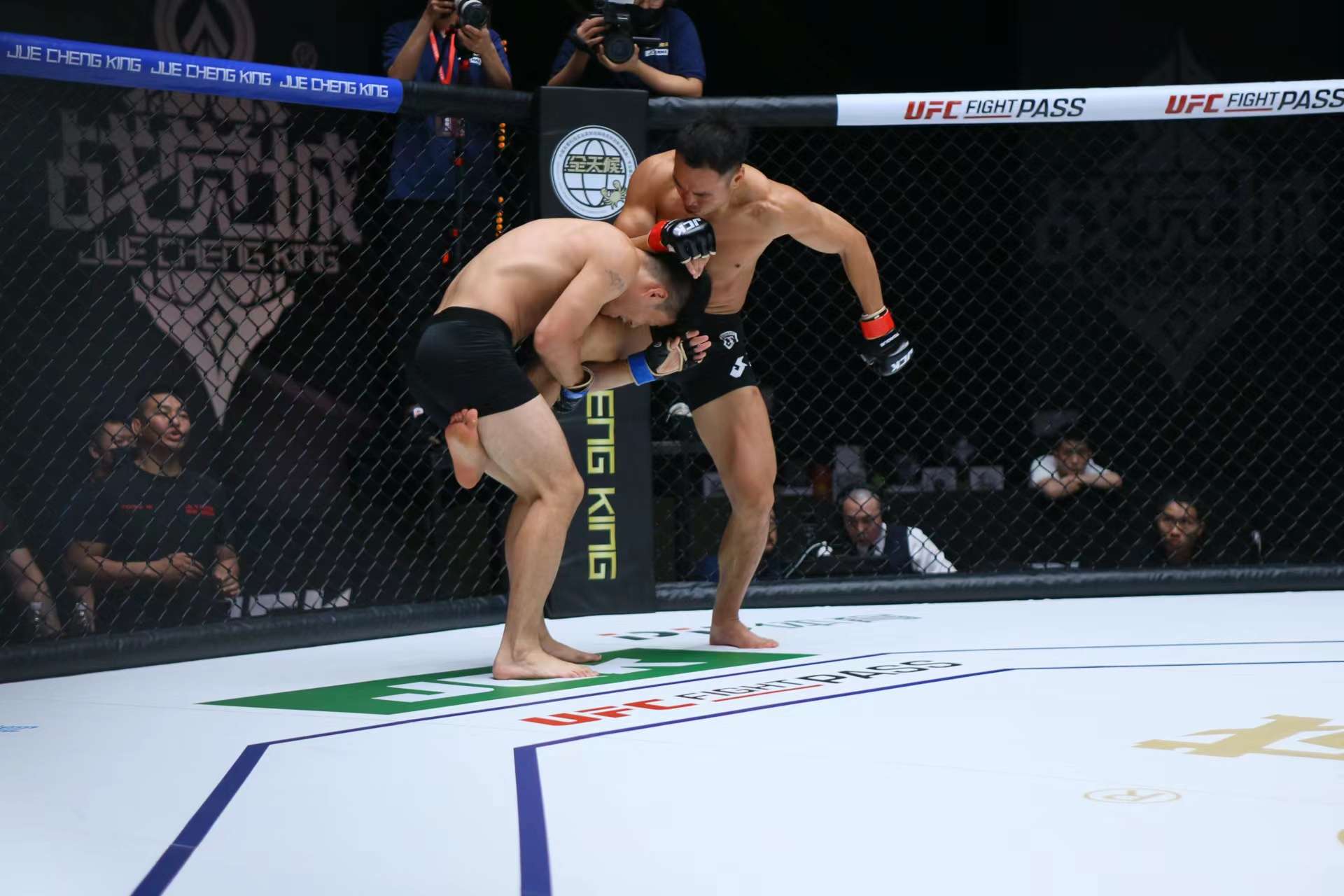 九游-包含大坂直美巅峰对决,梅西与80激战雄鹿分钟,挺进下一轮胜负难料!的词条